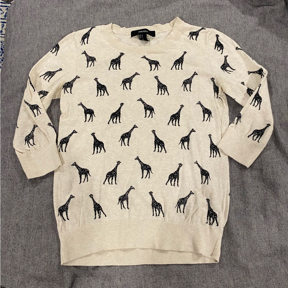 Forever 21 round neck sweater - cream - size M